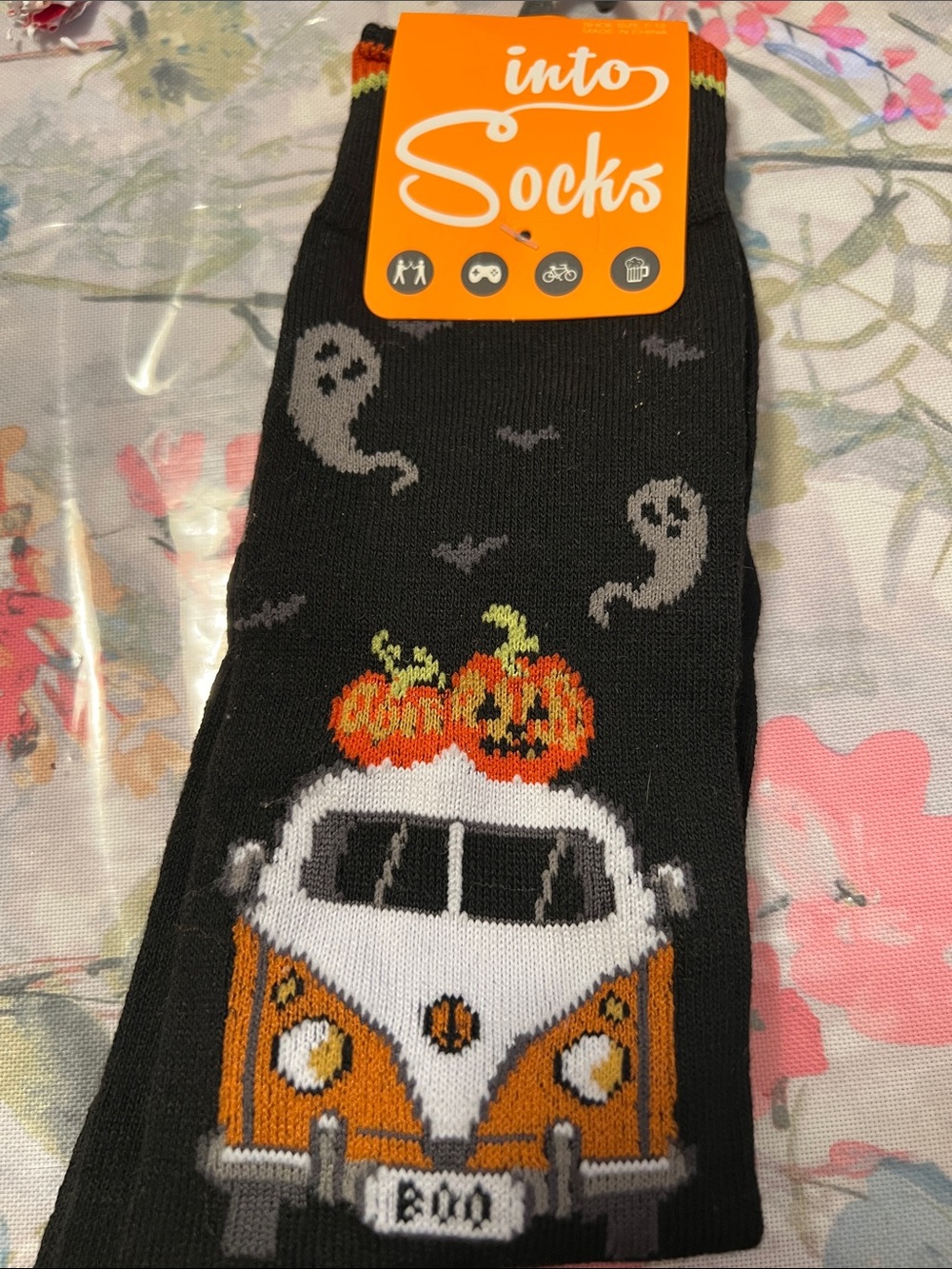Into Socks Women's Black Halloween Van & Pumpkin Crew Socks